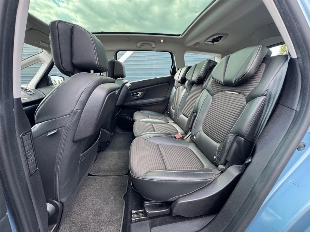 2017 Renault SCENIC - 9