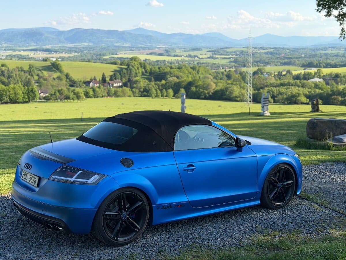 2009 Audi TT - 9