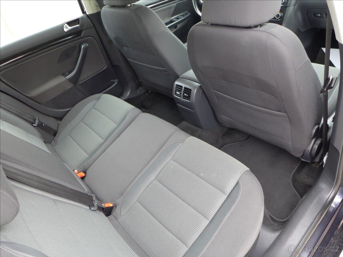 2010 Volkswagen GOLF - 9