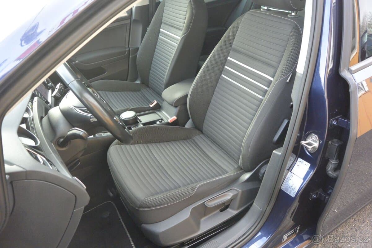 2015 Volkswagen GOLF - 9