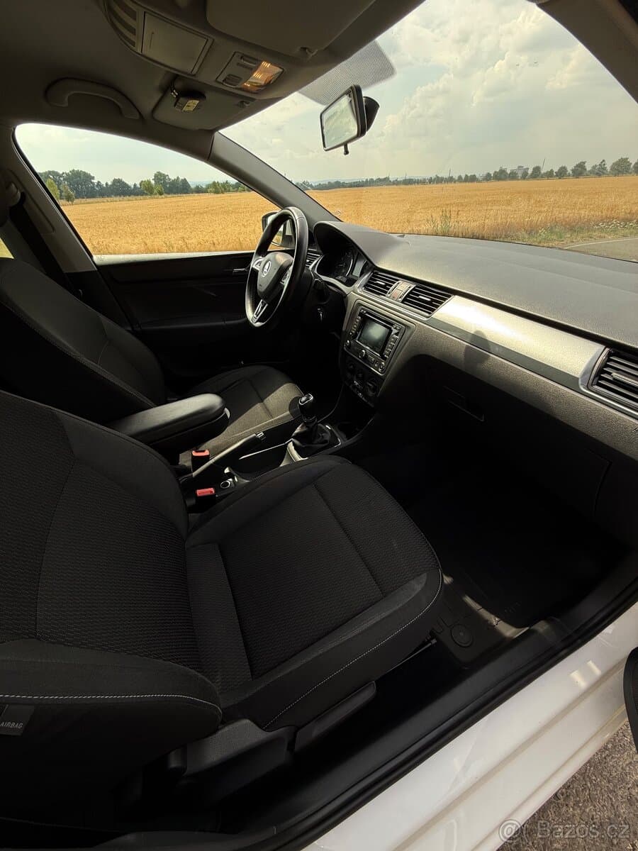 2014 Škoda RAPID - 9