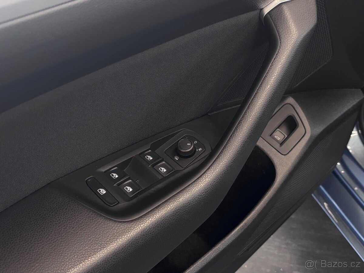 2016 Volkswagen PASSAT - 9