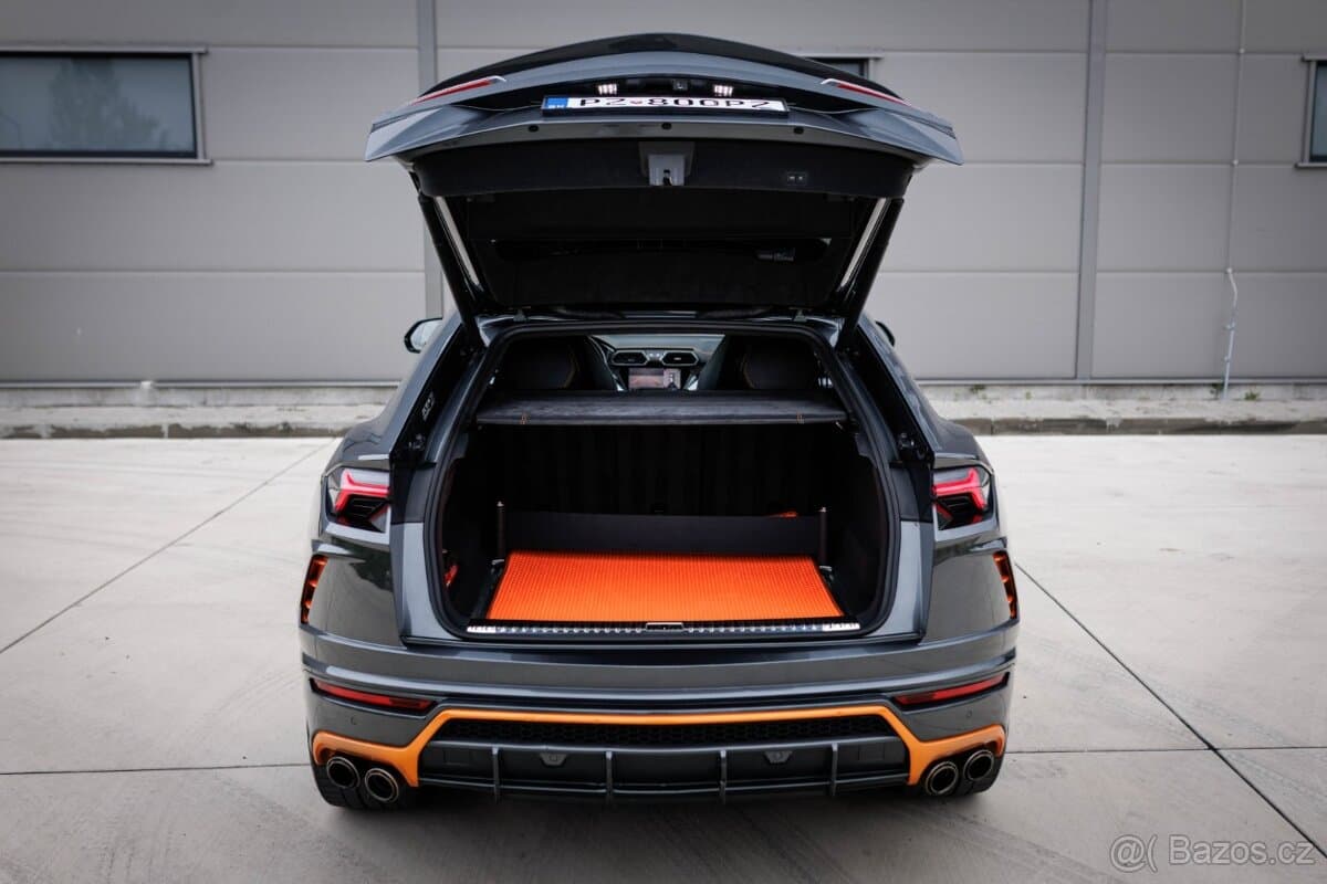 2020 Lamborghini URUS - 9