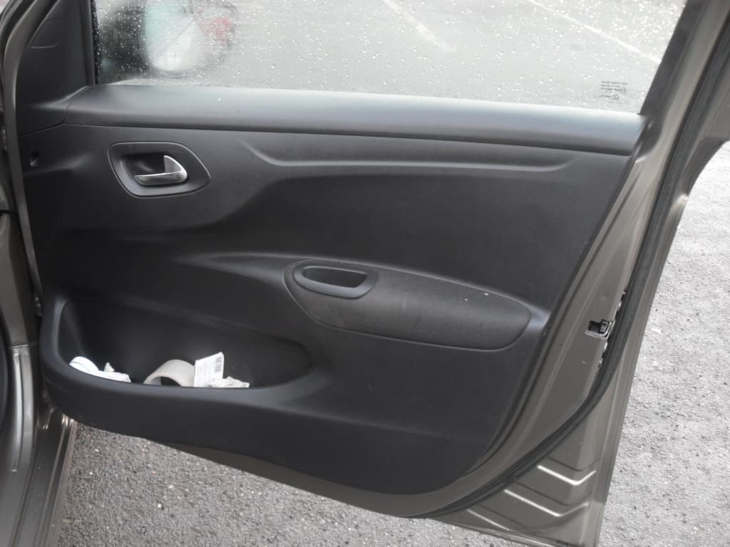 Peugeot 301 - 9