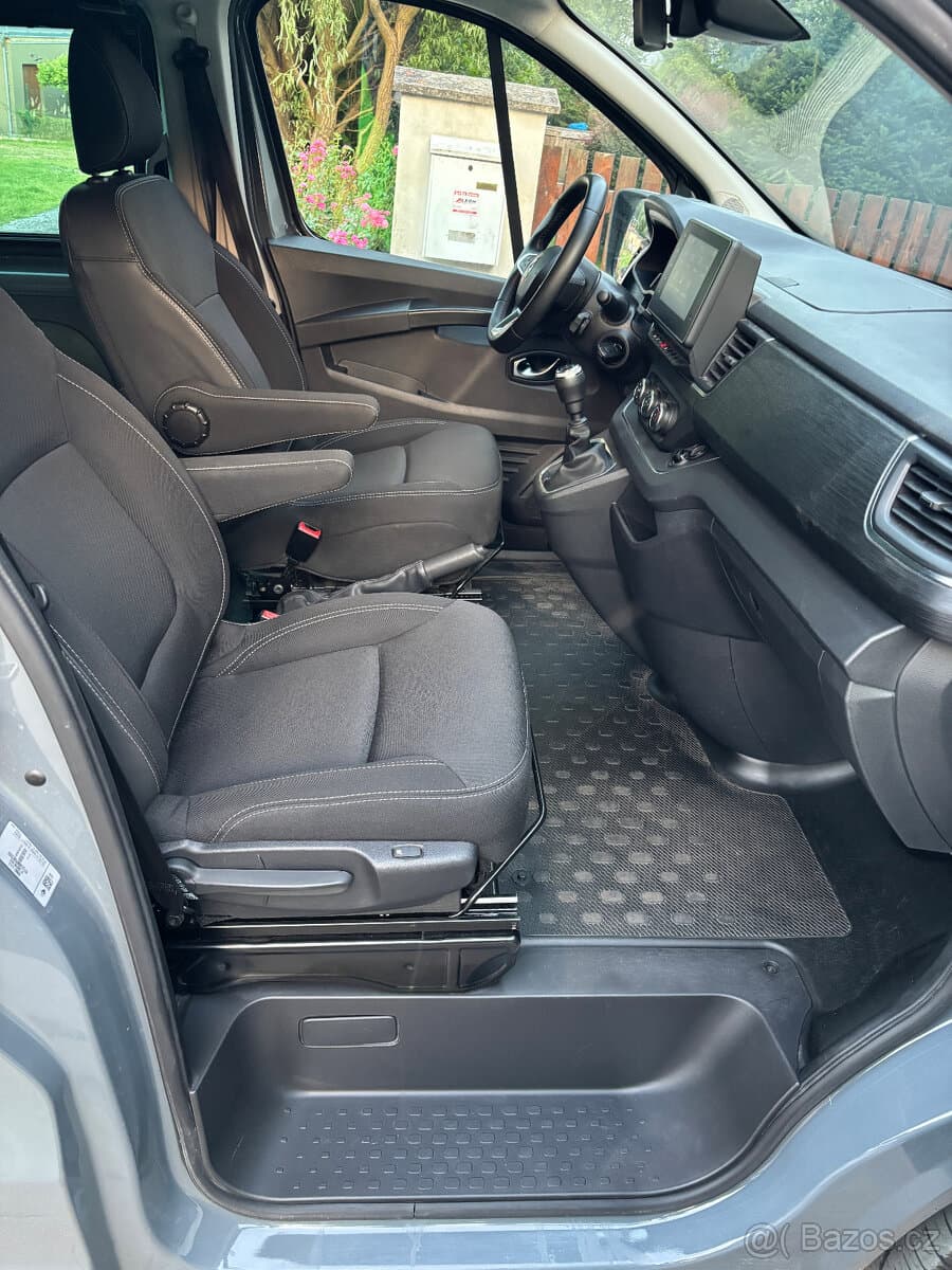 2023 Renault TRAFIC - 9