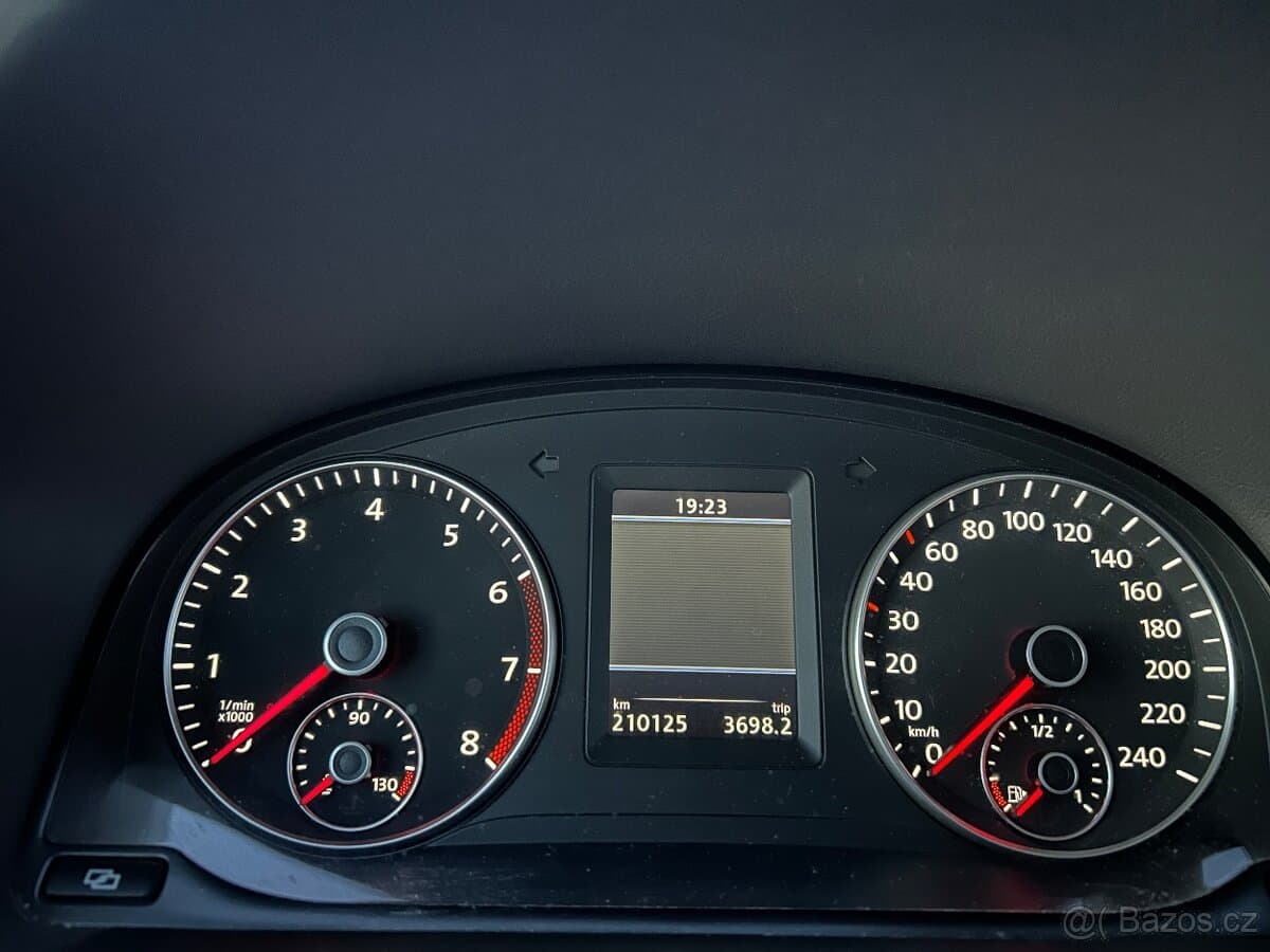 2010 Volkswagen TOURAN - 9