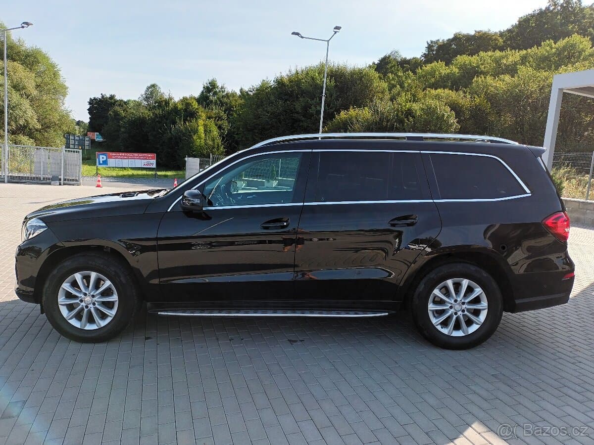 2016 Mercedes-Benz GLS - 9