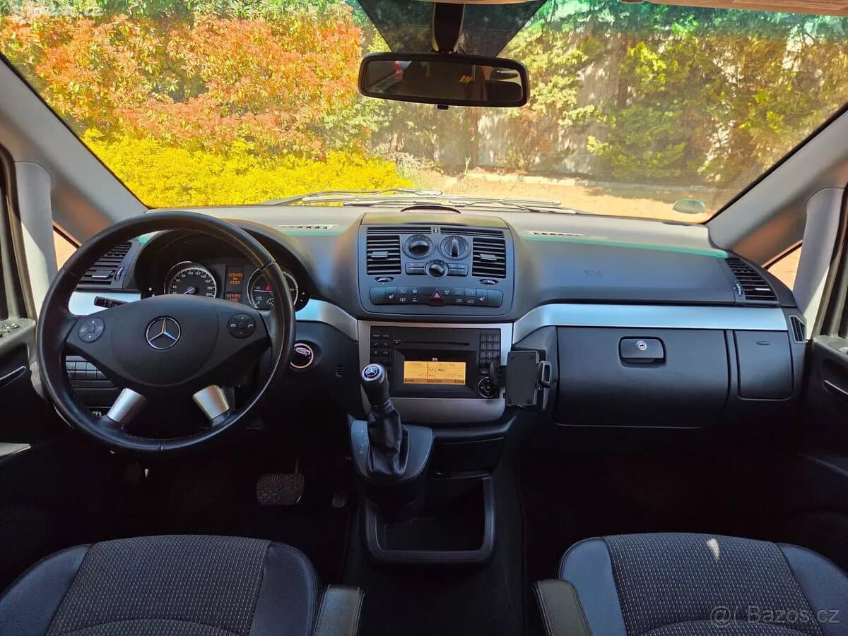 2011 Mercedes-Benz VIANO - 9