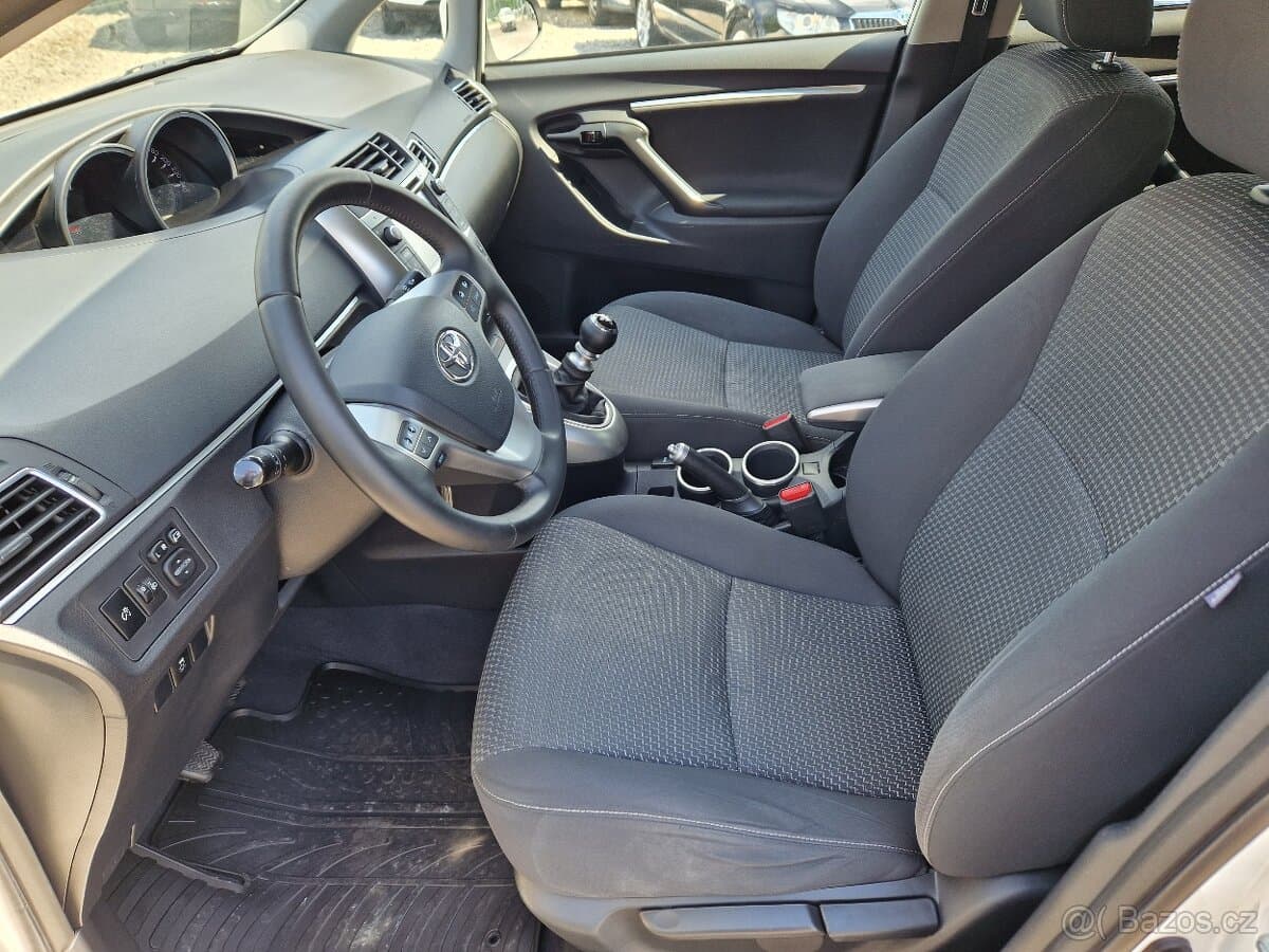2015 Toyota VERSO - 9