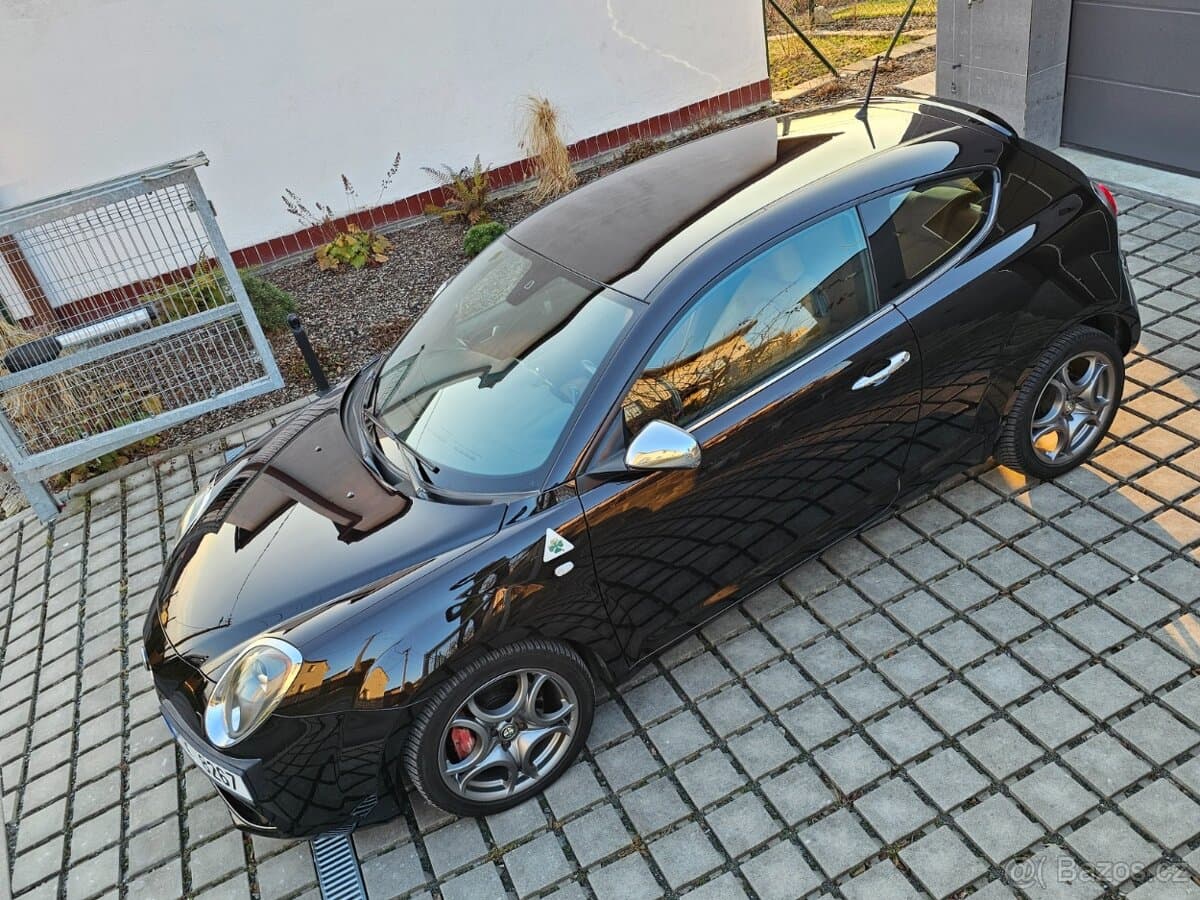 2010 Alfa Romeo MITO - 9