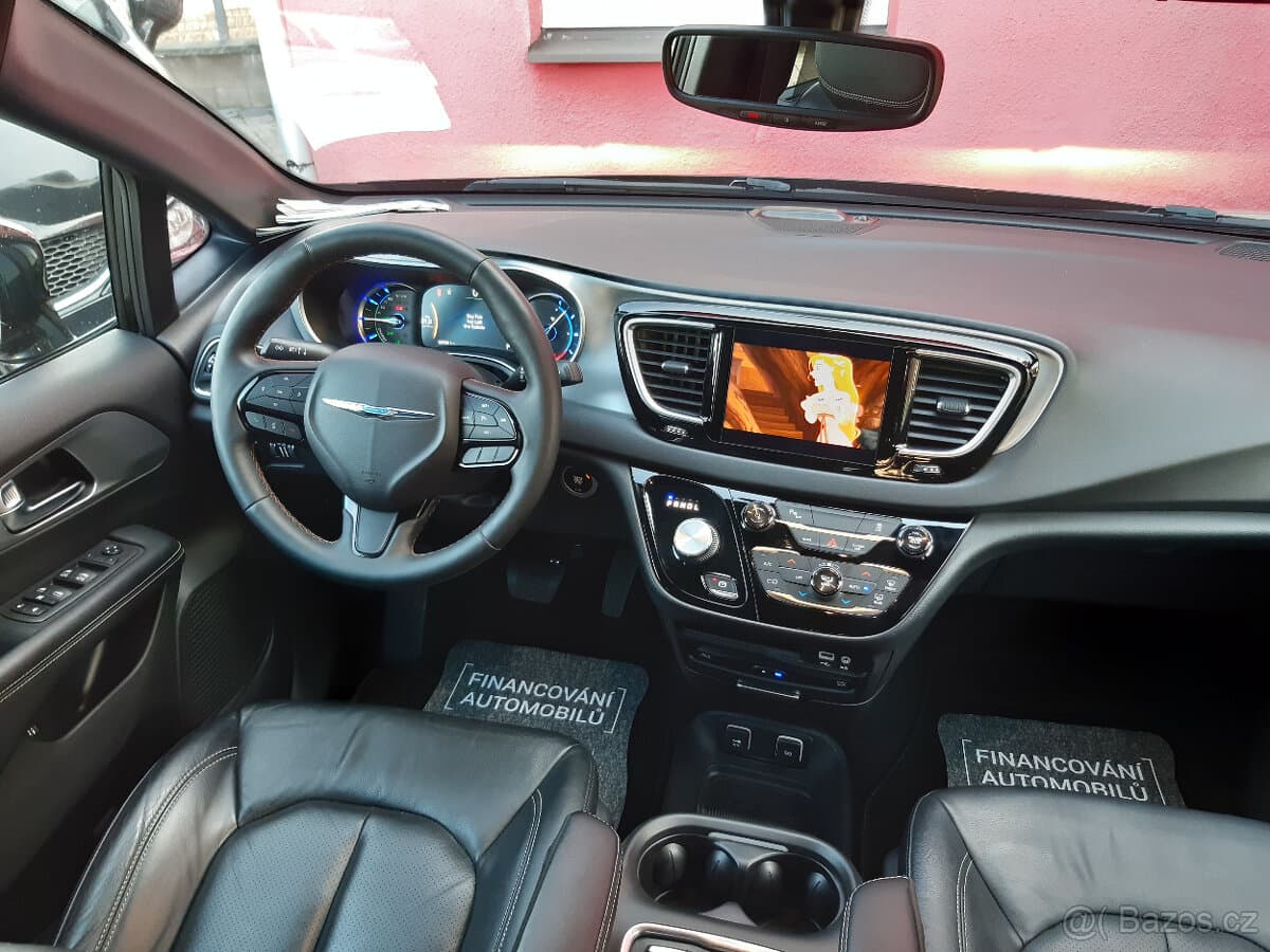 2019 Chrysler PACIFICA - 9
