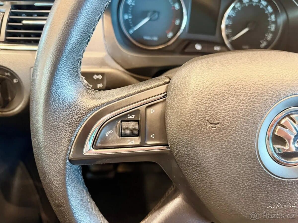 2013 Škoda RAPID - 9