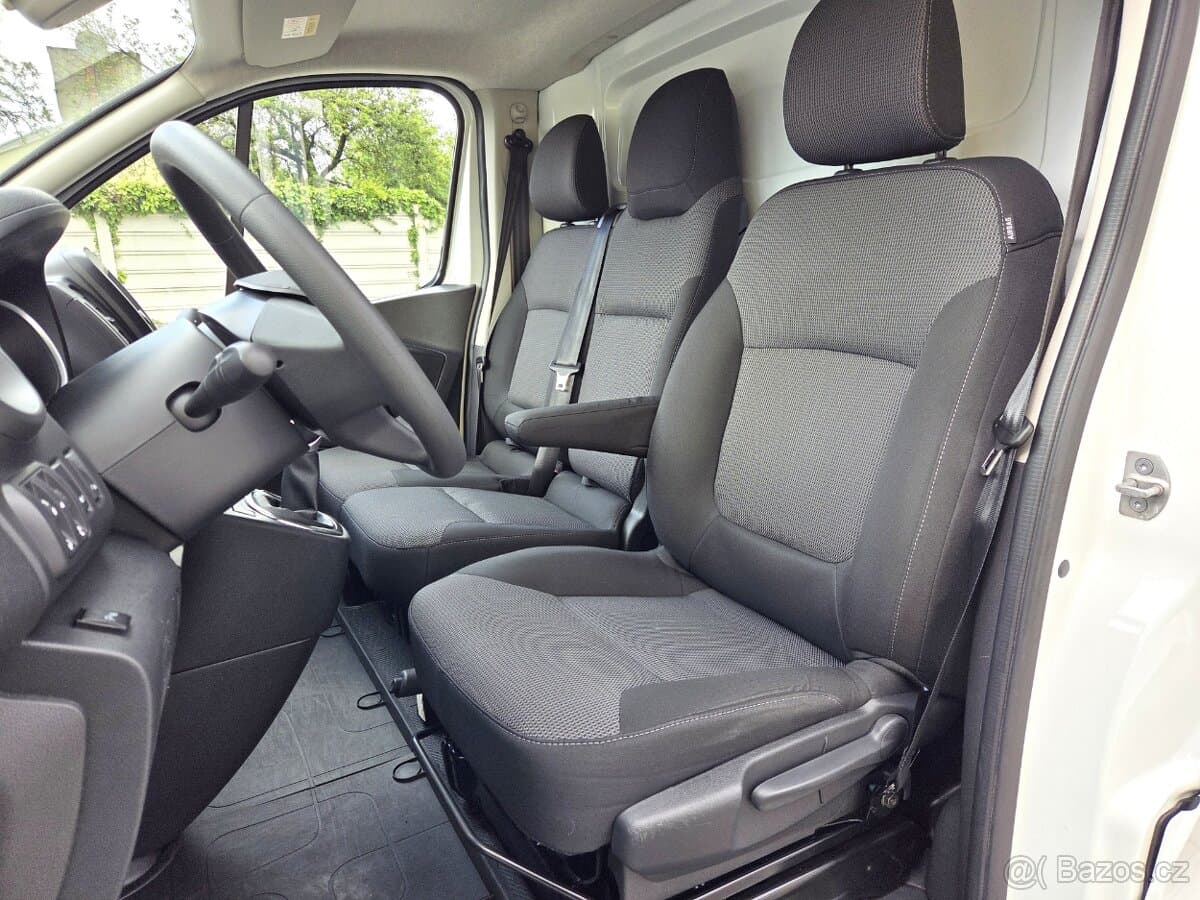 2021 Renault TRAFIC - 9