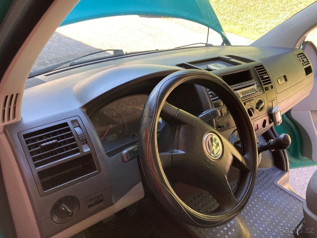 2006 Volkswagen TRANSPORTER - 9