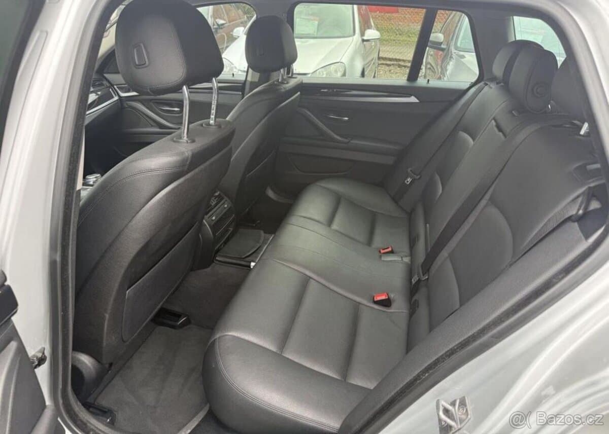 2015 BMW 5-SERIES - 9