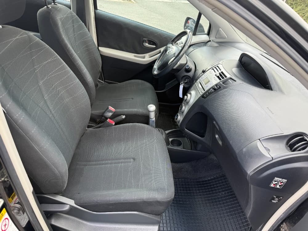 2008 Toyota YARIS - 9