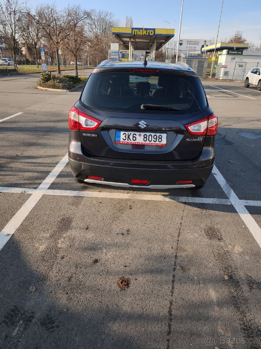 2015 Suzuki S-CROSS - 9