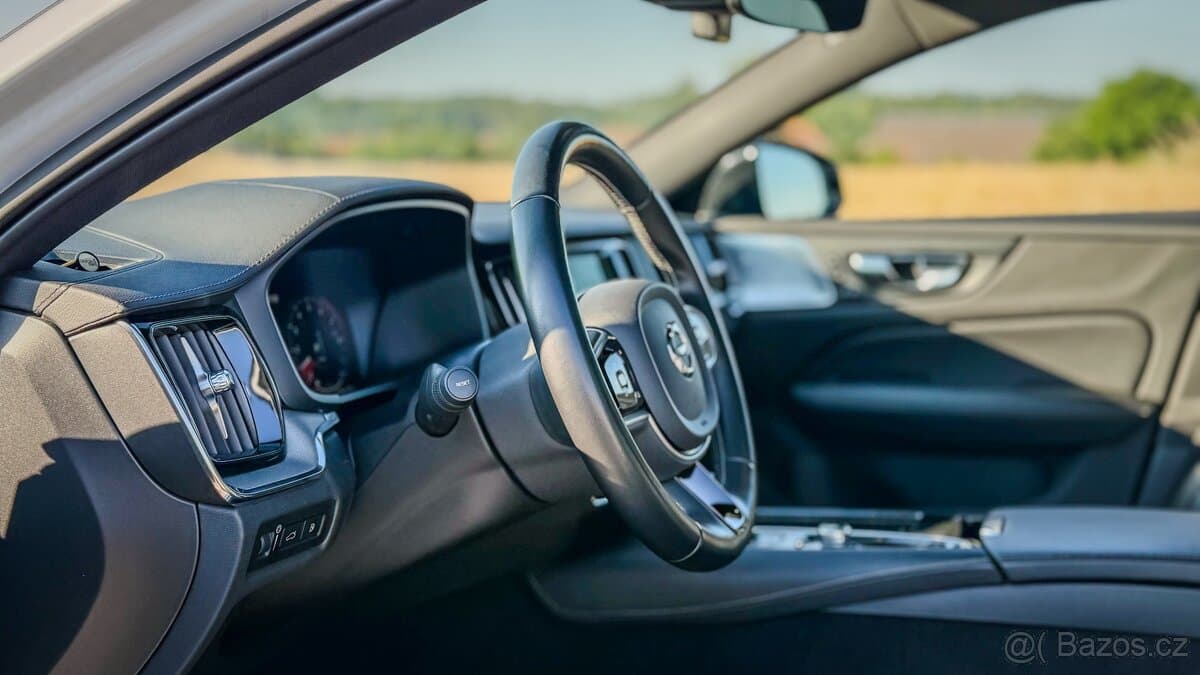 2021 Volvo V60 - 9