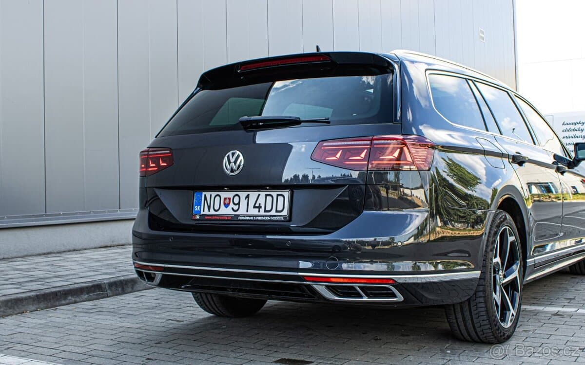 2020 Volkswagen PASSAT - 9