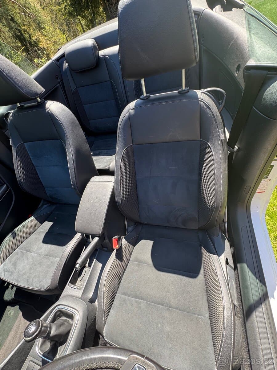 2013 Volkswagen GOLF - 9