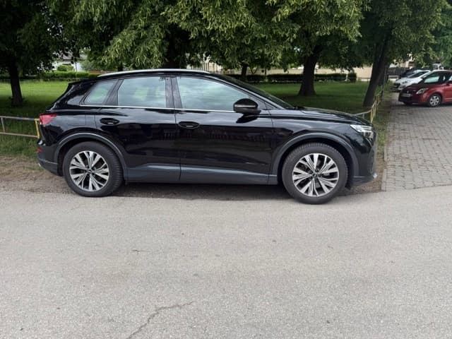 2022 Audi Q4 - 9