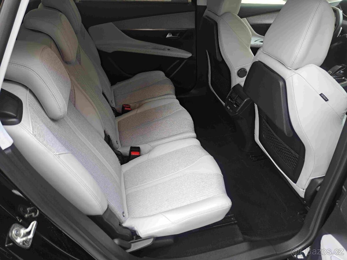 2020 Peugeot 5008 - 9