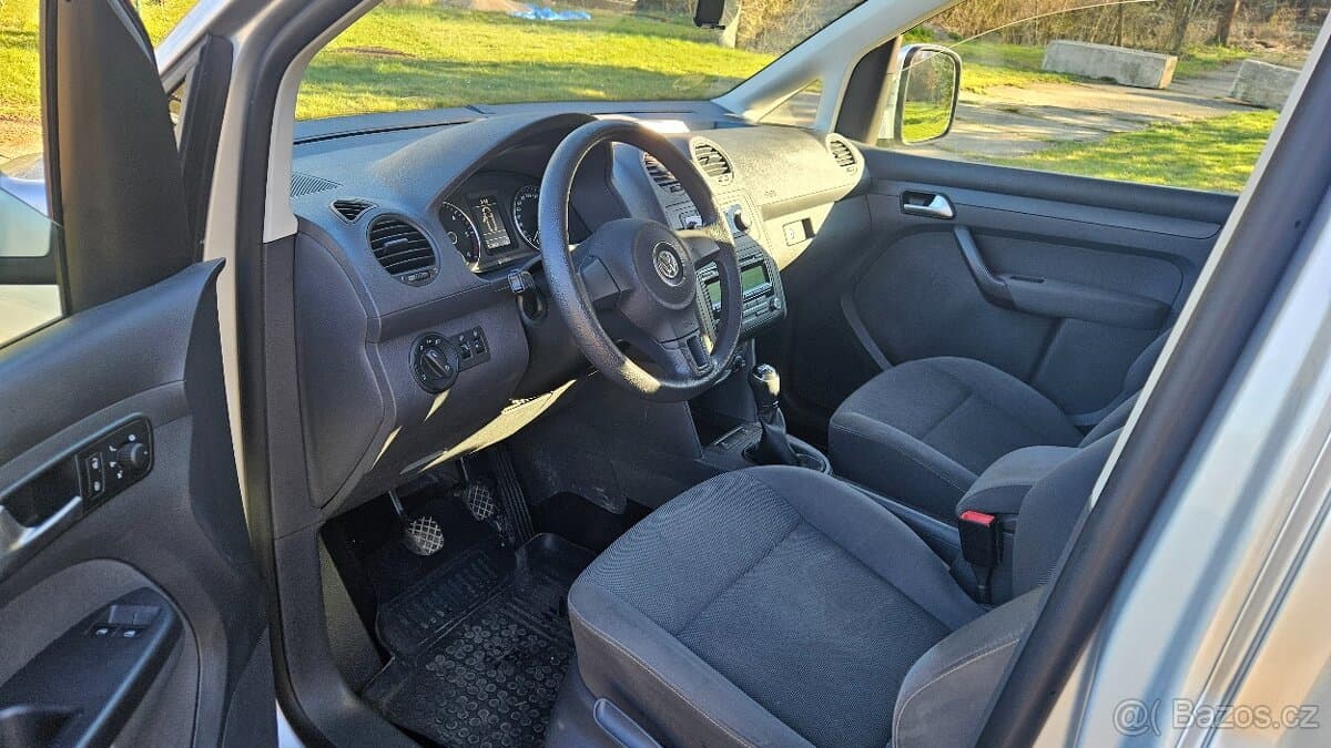 2015 Volkswagen CADDY - 9