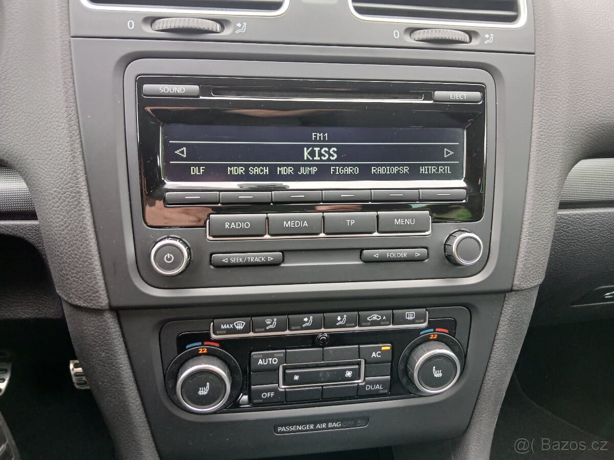 2011 Volkswagen GOLF - 9