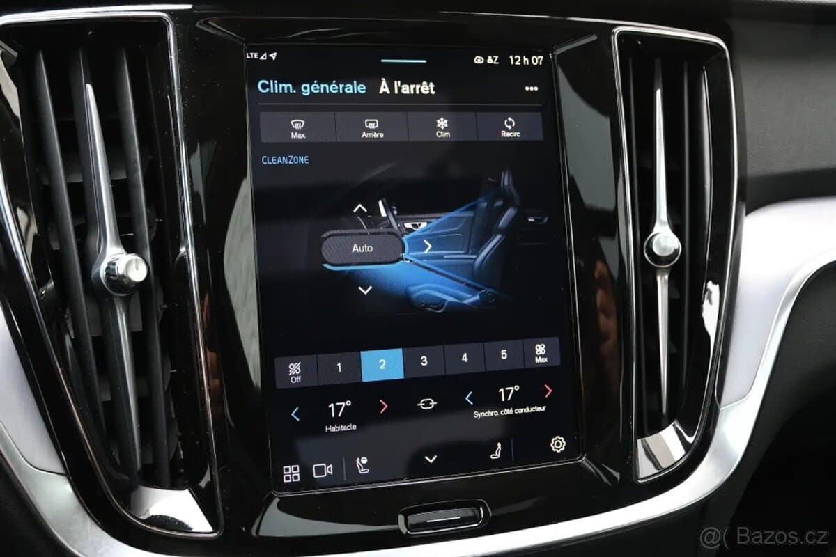 2025 Volvo S60 - 9