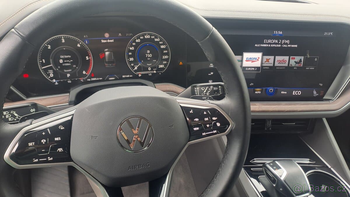 2021 Volkswagen TOUAREG - 9