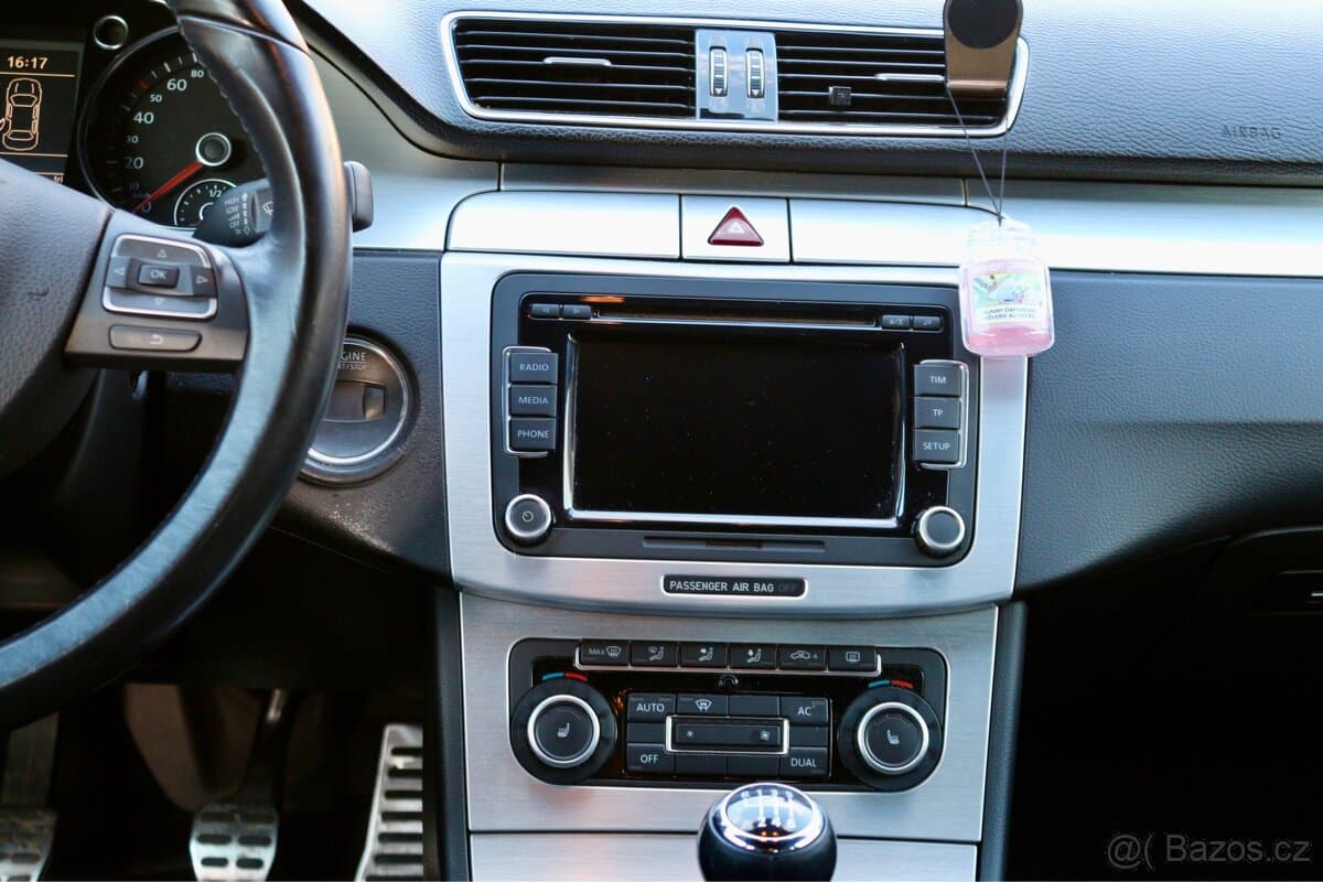 2009 Volkswagen PASSAT CC - 9