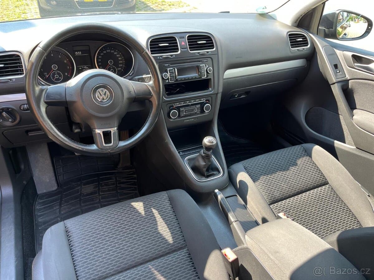 2012 Volkswagen GOLF - 9
