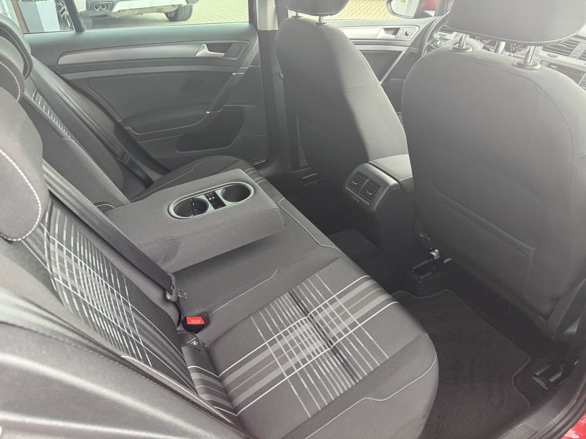 2016 Volkswagen GOLF - 9
