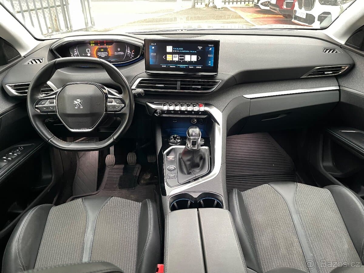 2021 Peugeot 5008 - 9