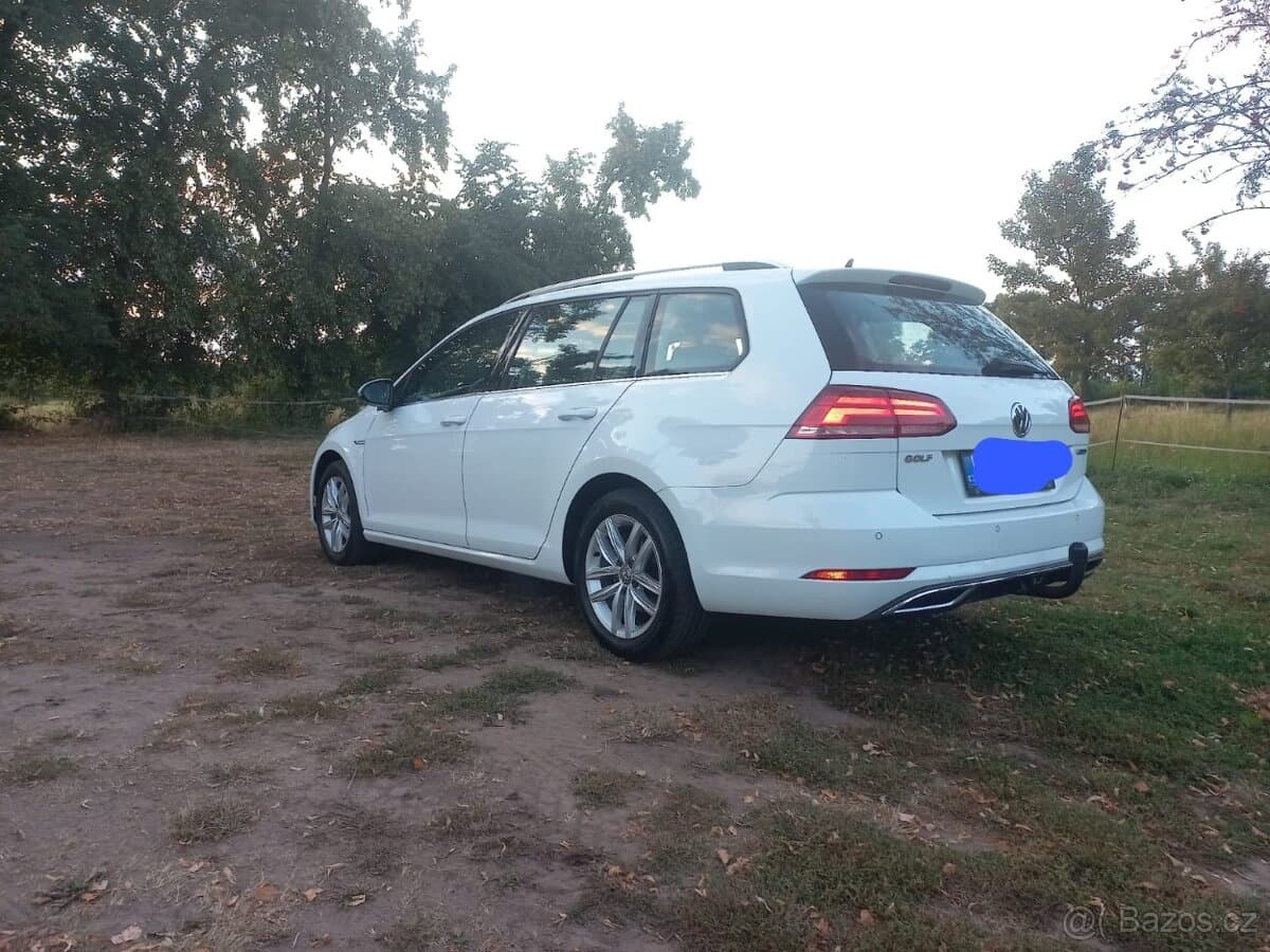 2019 Volkswagen GOLF - 9