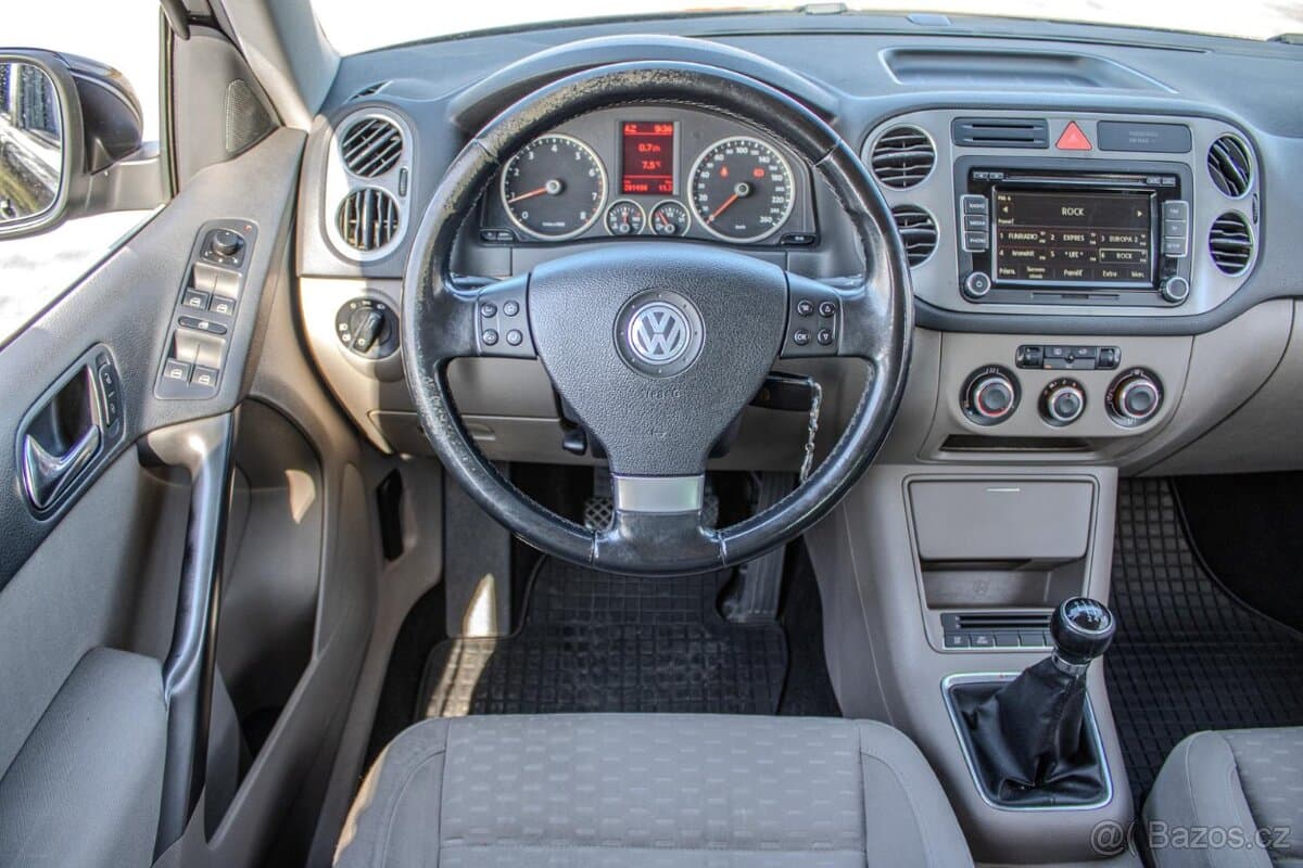 2008 Volkswagen TIGUAN - 9