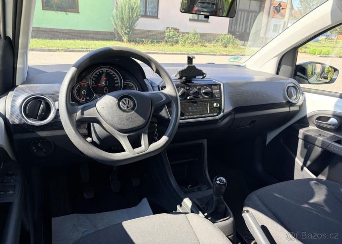 2019 Volkswagen UP! - 9