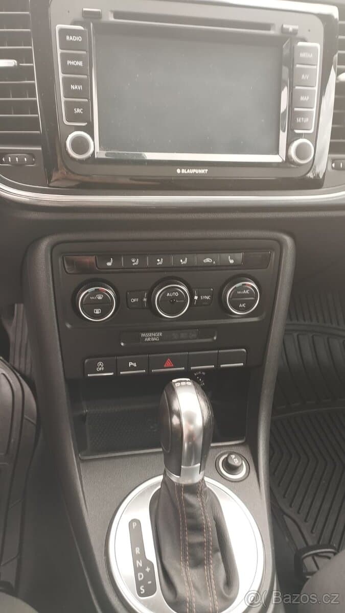 2014 Volkswagen BEETLE - 9