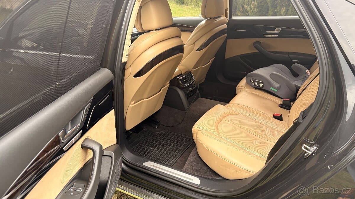 2012 Audi A8 - 9