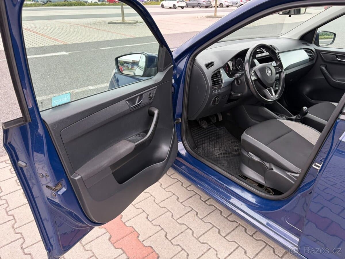 2015 Škoda FABIA - 9