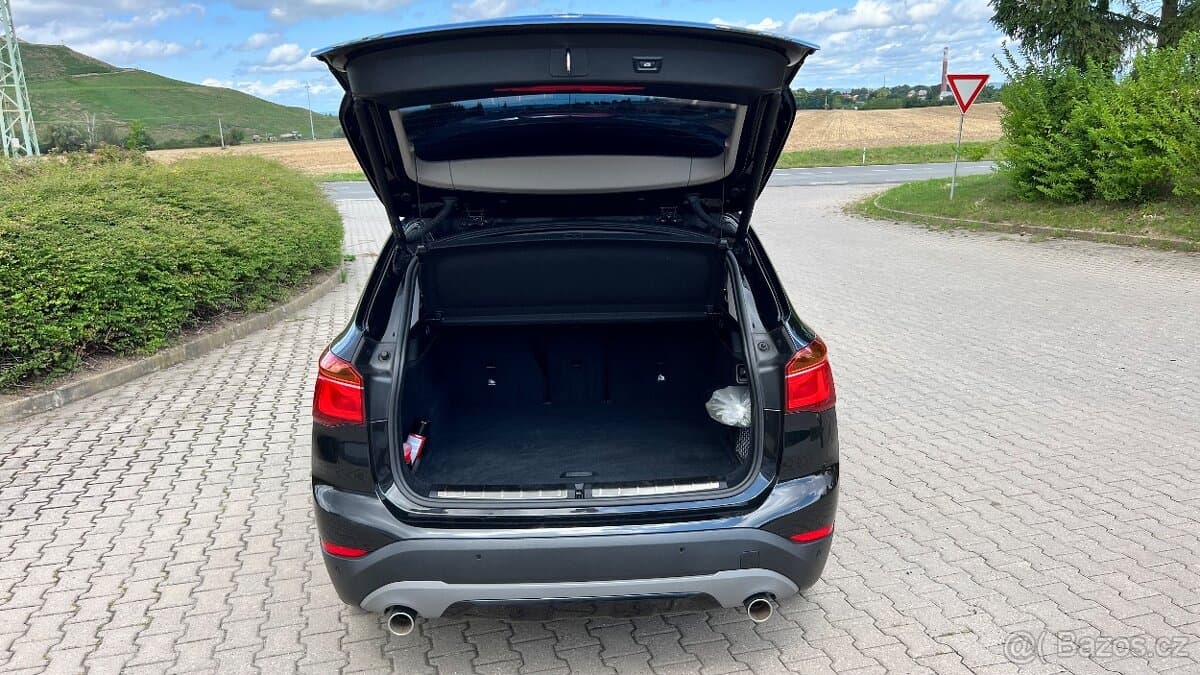 2019 BMW X1 - 9