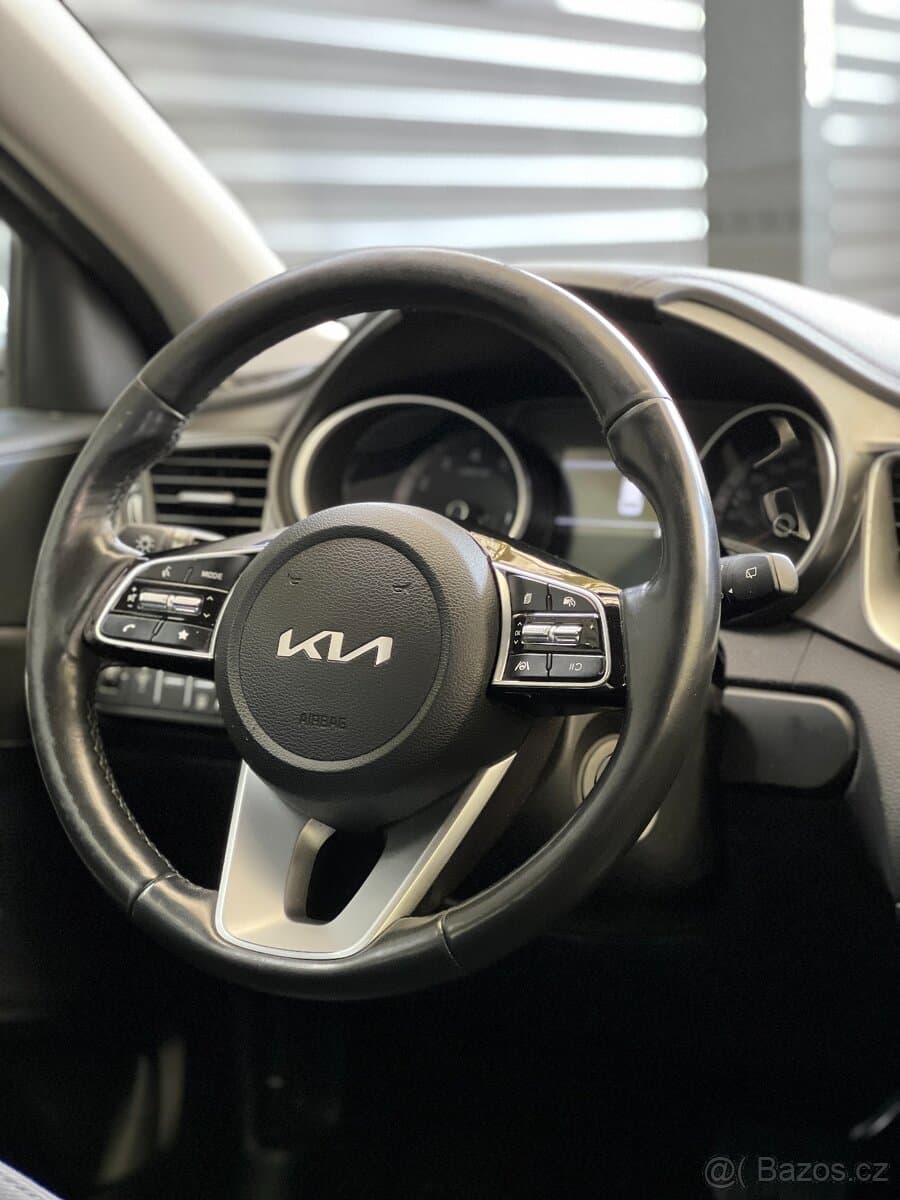 2022 Kia CEE'D - 9