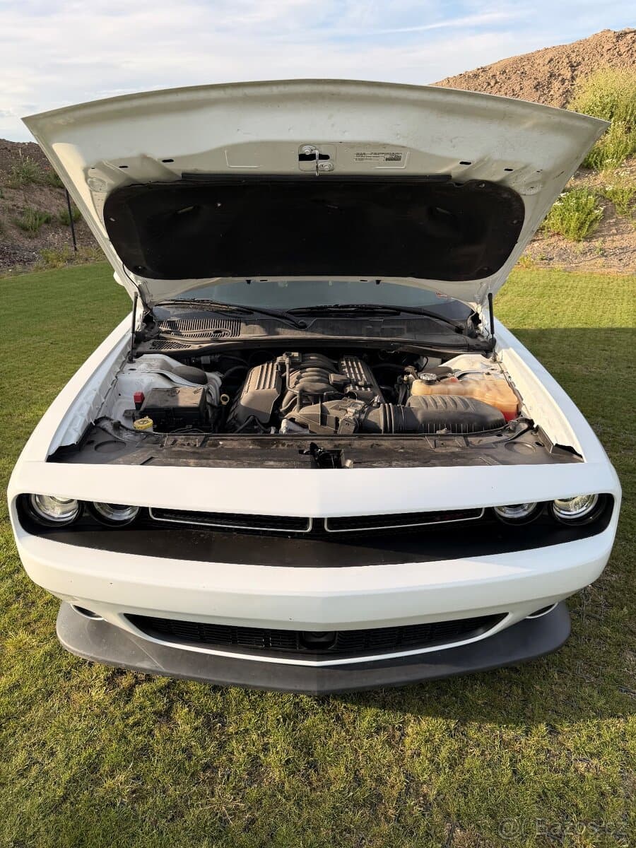 Dodge CHALLENGER - 9