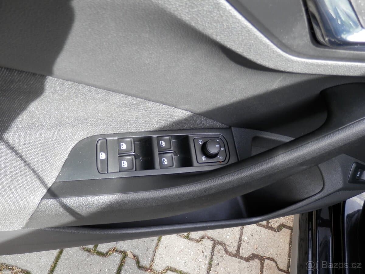 2025 Škoda KAMIQ - 9