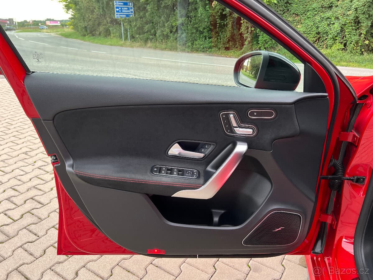 2019 Mercedes-Benz OSTATNÍ - 9