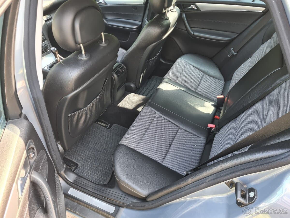 2004 Mercedes-Benz OSTATNÍ - 9
