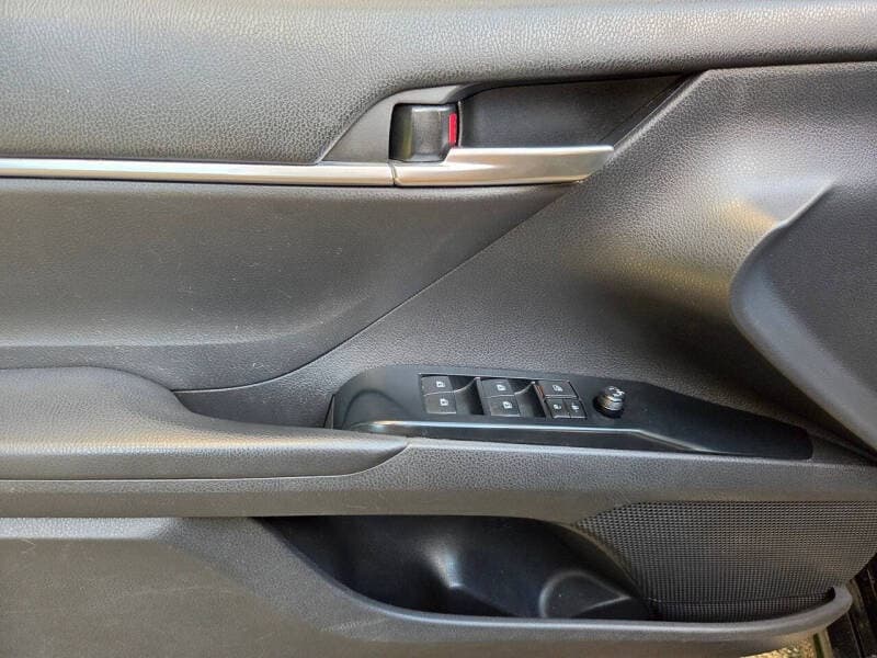 2019 Toyota CAMRY - 9