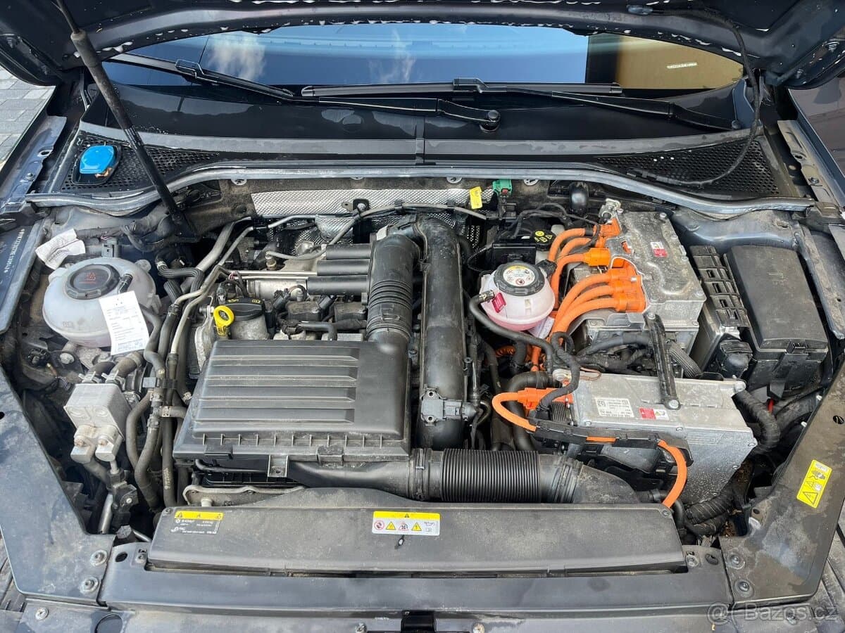 2021 Volkswagen PASSAT - 9