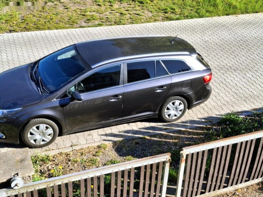 2013 Toyota AVENSIS - 9