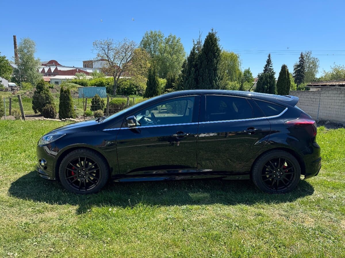 2013 Ford FOCUS - 9
